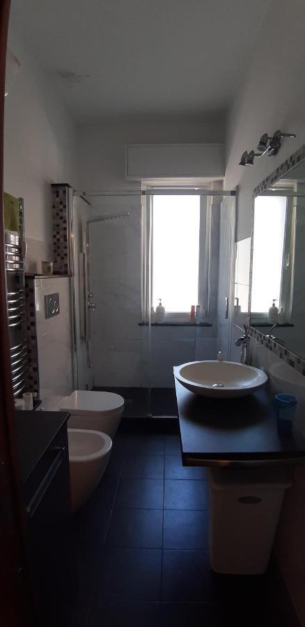 Appartamento Grazioso, Molto Tranquillo! Genova